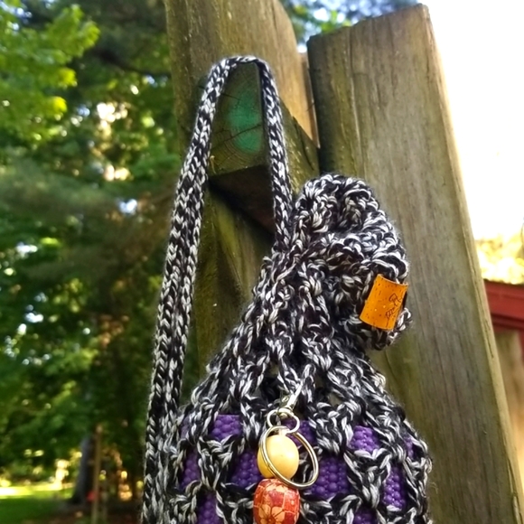 Yoga Mat Bag w/drawstring and Wood Bead Tassel Keychain Crochet - Picture 8 of 10